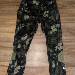 lululemon athletica Black and Green Patterned Leggings
